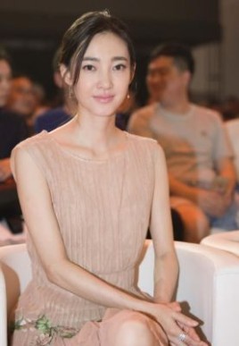 王丽坤为什么不火素颜照曝光，王丽坤丈夫是谁家庭背景？中国女演员素颜照 