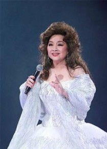 70年代香港著名女歌手有哪些？70岁以上的女明星？ 