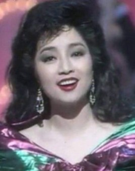 1990香港小姐冠军是徐小凤吗？风云人物1990女演员 