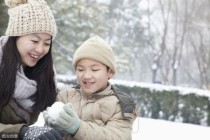 单亲家庭的男孩，跟妈妈长大，心理有问题吗？心理专家请进？女演员中的单亲妈妈 