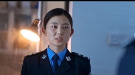 狂飙里的女警小五谁演的？新警察故事女警察是谁演的？ 