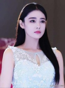 1980年至1990年出生的内地女明星？中国第一位女演员 