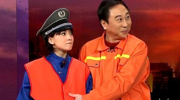 女相声演员名单？冯巩小品女主角叫什么？ 