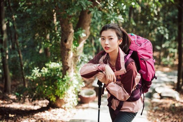 爬山专用歌曲？登山的味道 女演员 