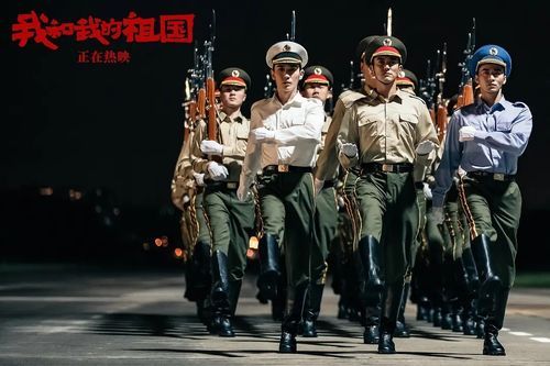 战争来了又走我的士兵却永远忠诚（这句话出自哪部电影）？有一个电影，里面有一个镜头是男主角开着迈巴赫在铁轨上追火车，求电影名字？ 