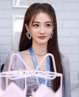 中国女演员前10名粉丝最多？徐璐粉丝名和口号？ 