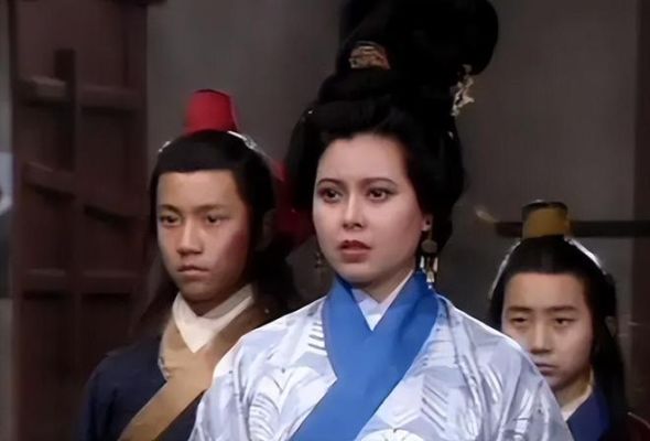 三国演义杀妻待客原文？大话食神女演员爱戴 