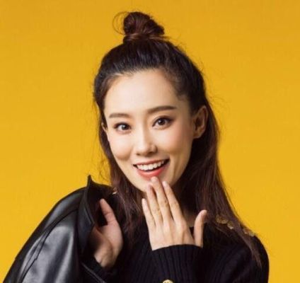 小品女演员有哪些？为什么女明星的胸都很大？哪这么巧出名的女星胸部都丰满呢？ 