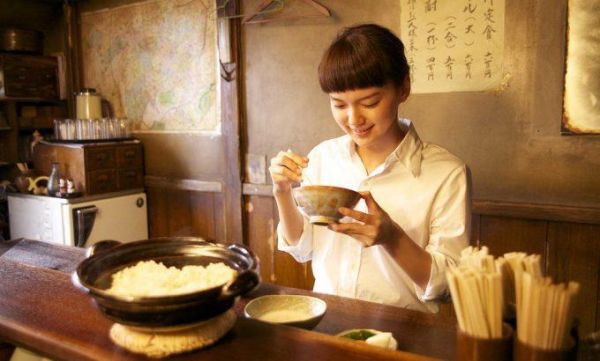 深夜食堂，女主角？深夜食堂芸小姐扮演者？ 