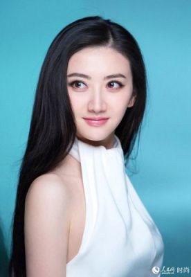 脸上有颗痣的女演员？景甜脸上有痣吗？ 