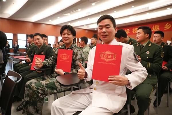 大学只有结业证当兵要拿毕业证吗？大学生参军入伍是几等兵？ 