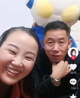 孙友飞为什么改名孙海洋？笑傲帮里的乌骓马是谁扮演的？ 