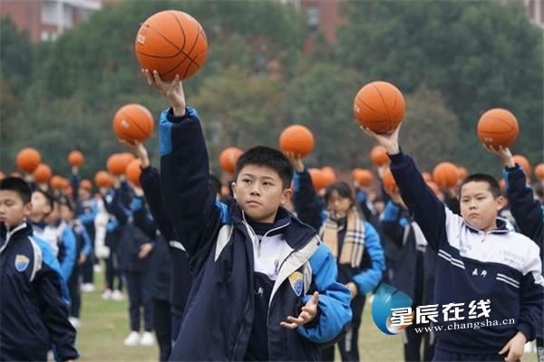 长郡双语谷山中学可以寄宿吗？寄宿学校的朱丽叶第几集公布身份？ 