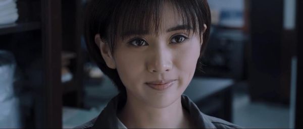 白夜追凶女主？《白夜追凶》cindy的扮演者，张美琪，演技太差，我记得以前还演过一个什么电视剧，网上查资料查不到？ 