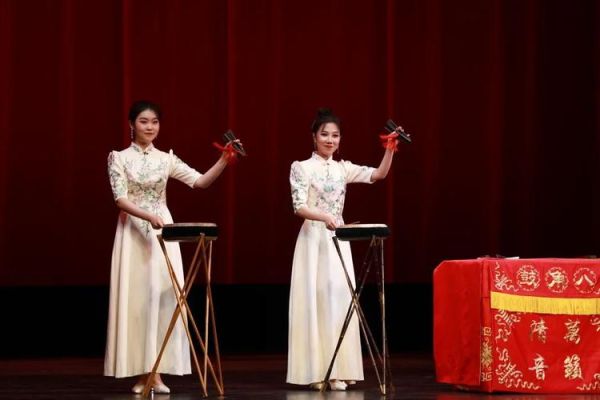 夏征梅花大鼓师承于谁？新岚云演艺经历？ 