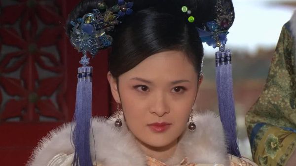 黄大妮中江铁英几个孩子？甄嬛传曹琴默扮演者丈夫？ 