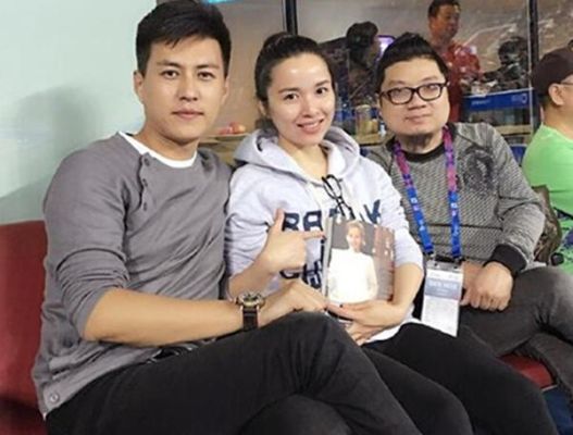 靳东现实中的老婆是谁？新版鳌拜扮演者？ 