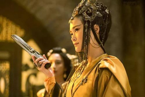 电影《捉妖记2》李宇春的两个侍女叫什么来着？这么漂亮？齐溪郭晓东主演的电影？ 