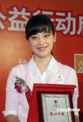 请问为什么激战中的梅婷不让家辉打开浴缸？激战女演员梅婷 