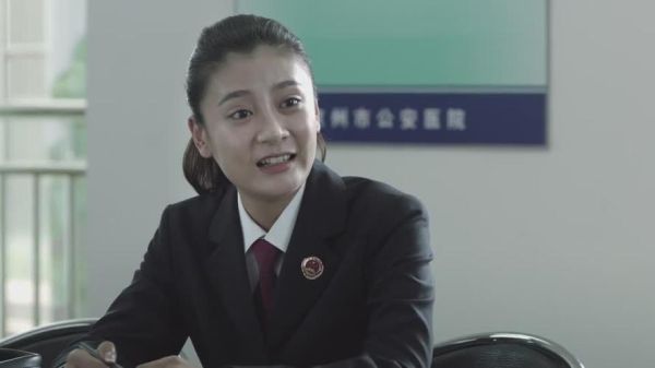 人民的名义中有哪些人物，相应的扮演者是谁？人民的名义女演员林华华 