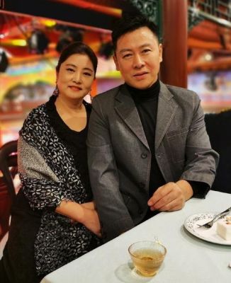 胡亚捷第一任老婆是谁？京剧女演员汤静图片 