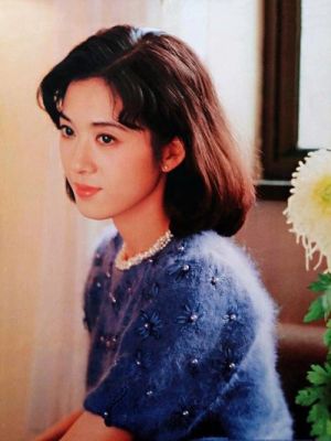 龚雪成名史？女演员龚雪挂历图 